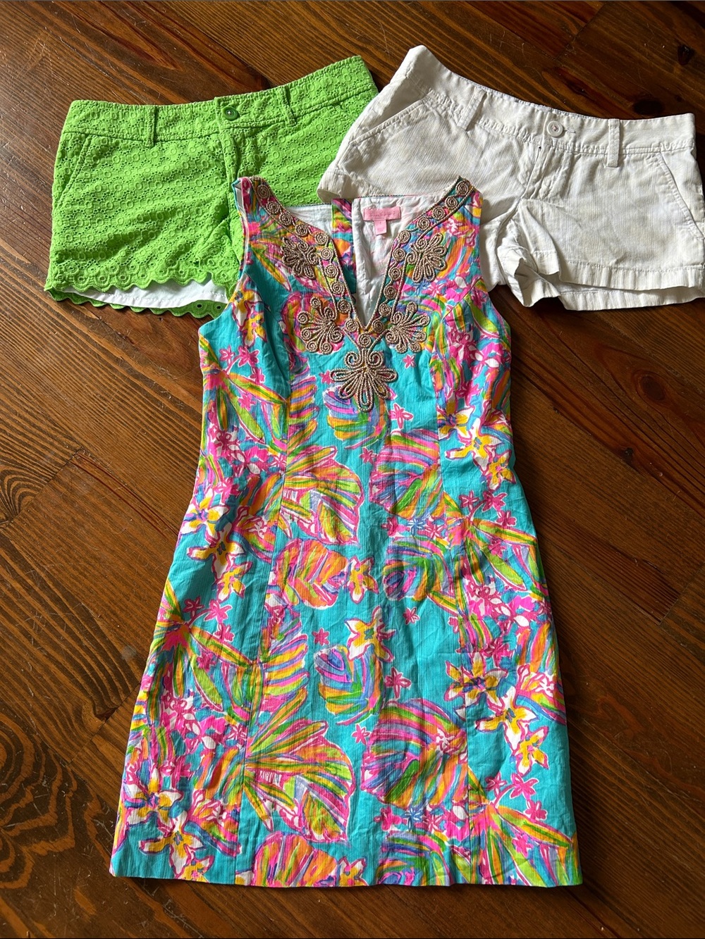 Lilly Pulitzer size 2 - LOT 3 - dress & 2 pair Walsh shorts